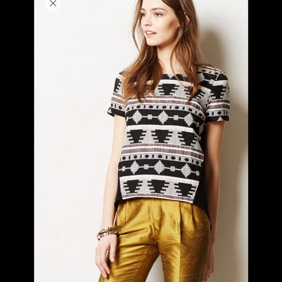Anthropologie Tops - Anthropologie embroidered front short sleeve Top